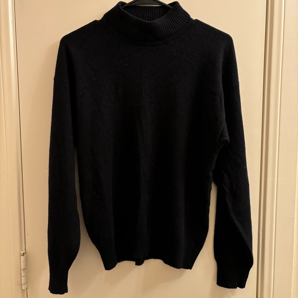 Vintage Y2K Casual Corner Black Cashmere Sweater